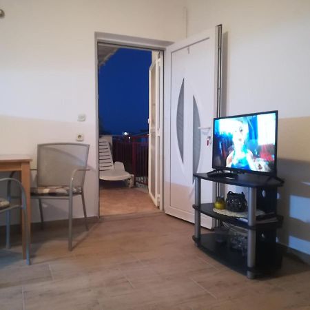Apartman Lidija Ciovo โตรกีร์ ภายนอก รูปภาพ