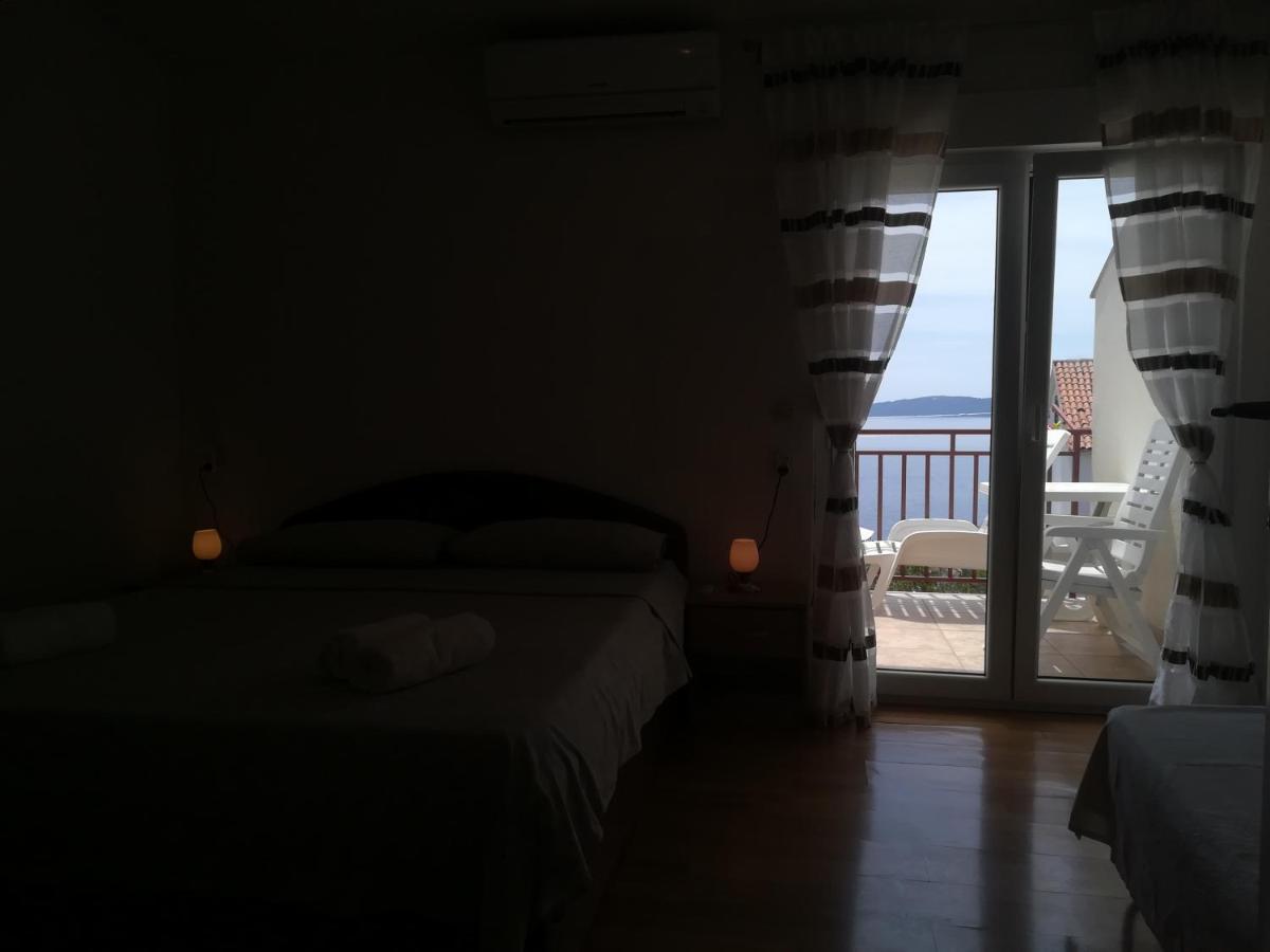 Apartman Lidija Ciovo โตรกีร์ ภายนอก รูปภาพ
