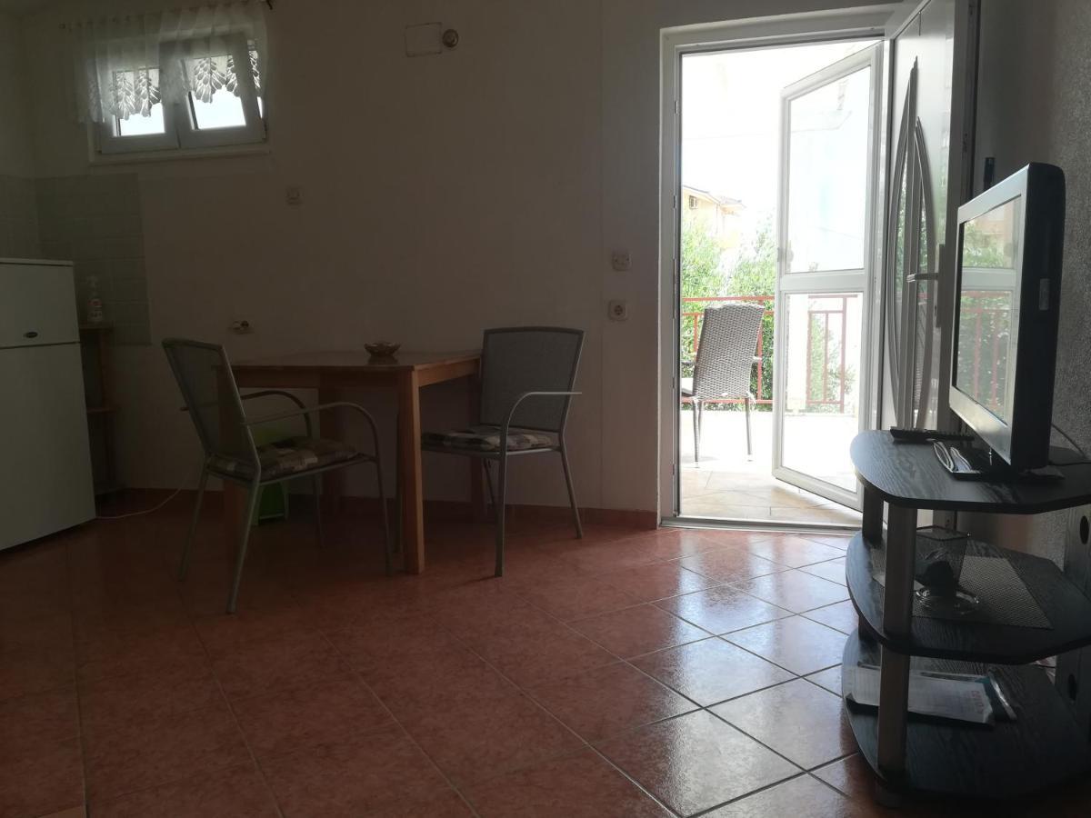 Apartman Lidija Ciovo โตรกีร์ ภายนอก รูปภาพ