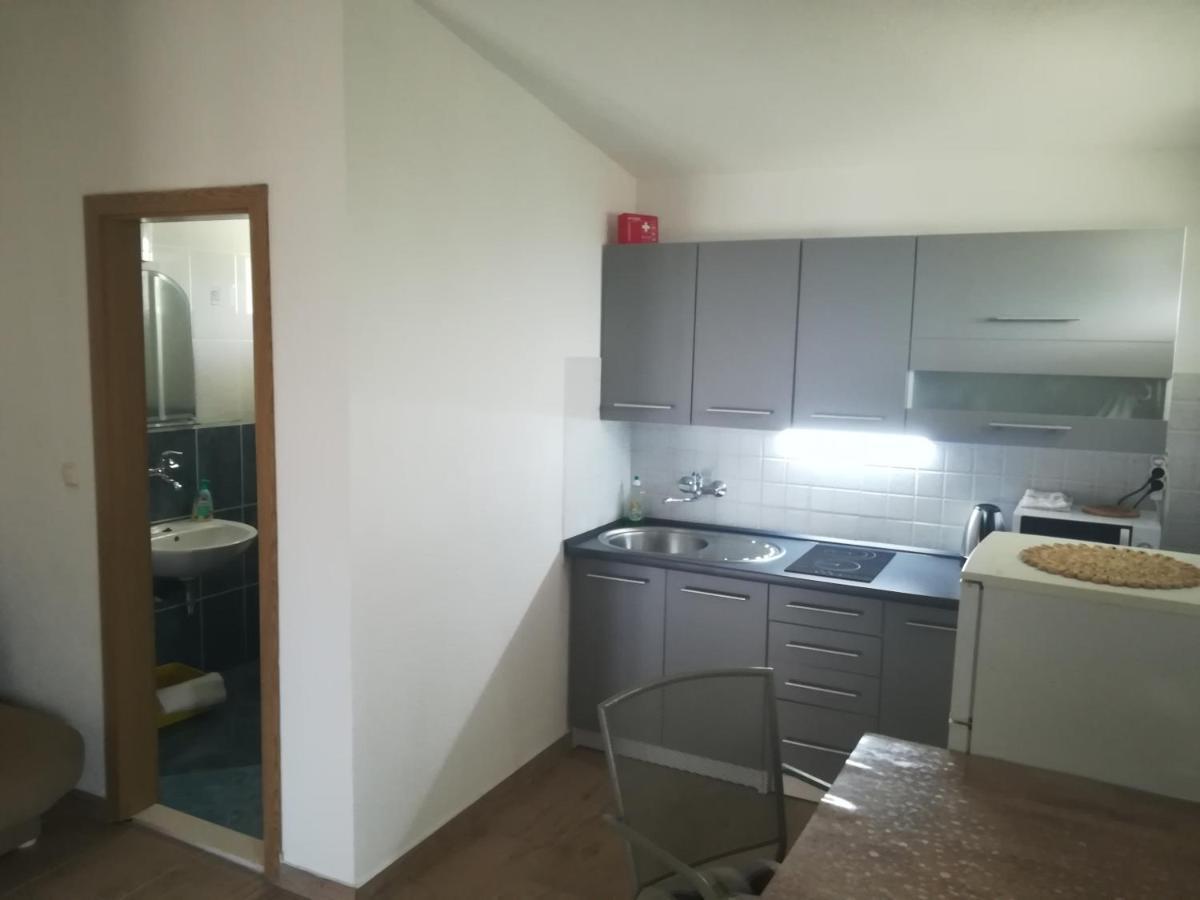 Apartman Lidija Ciovo โตรกีร์ ภายนอก รูปภาพ