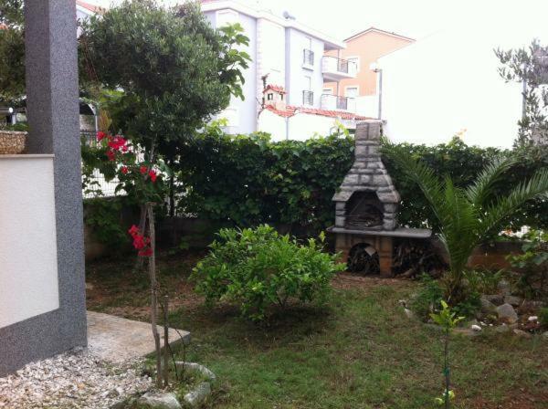 Apartman Lidija Ciovo โตรกีร์ ภายนอก รูปภาพ